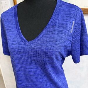 Reebok XL Women's Vibrant Deep Purple V-Neck Top